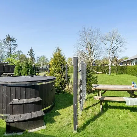 Det Gamle Forsamlinghus Дом отдыха Струер