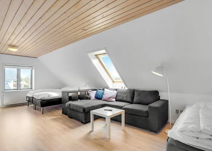 度假居 Det Gamle Forsamlinghus *