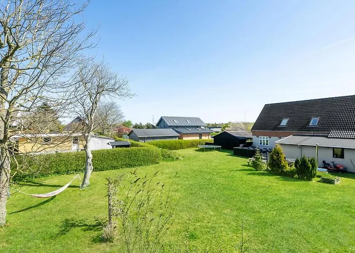 Det Gamle Forsamlinghus 度假居 斯楚厄